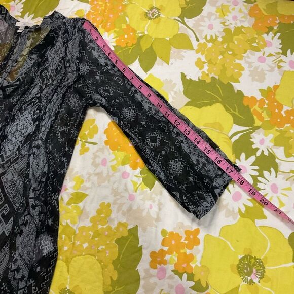 Joie 100% Silk Pleated Semi Sheer Peasant Button Down Blouse Top Size Small - Picture 8 of 9